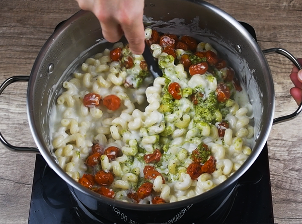 Caprese Mac & Cheese - Step 7